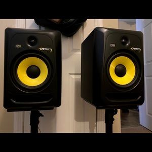 2 Rokit 8 Speakers New Generation 3